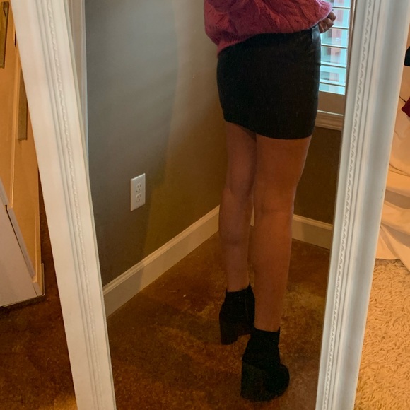 NWT Black Leather Boutique Skirt - Picture 3 of 5